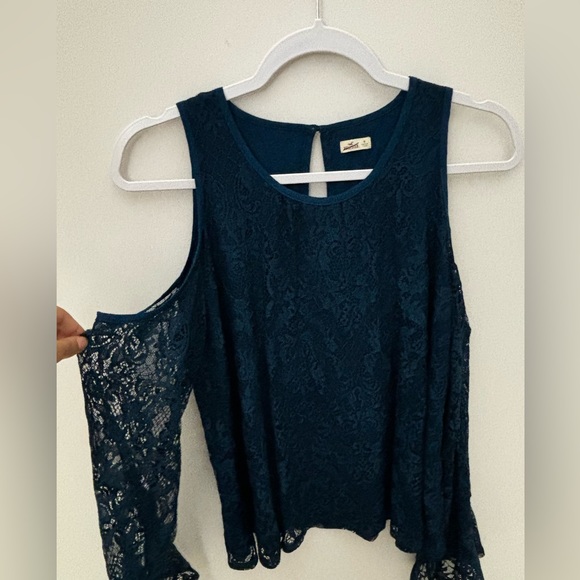 Hollister navy cold shoulder net top - Picture 2 of 3